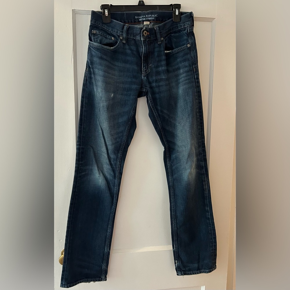 Banana Republic Men's vintage straight leg jeans. 30 x 32.